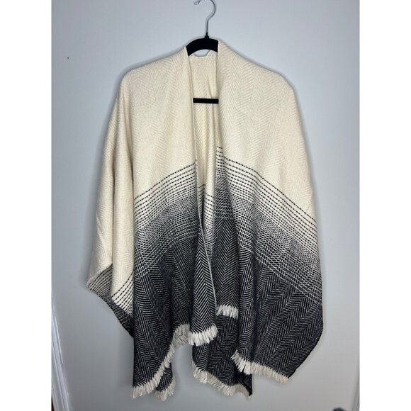Old Navy Other - Old Navy Women's scarfigan wrap shawl NWT cream and black and grey